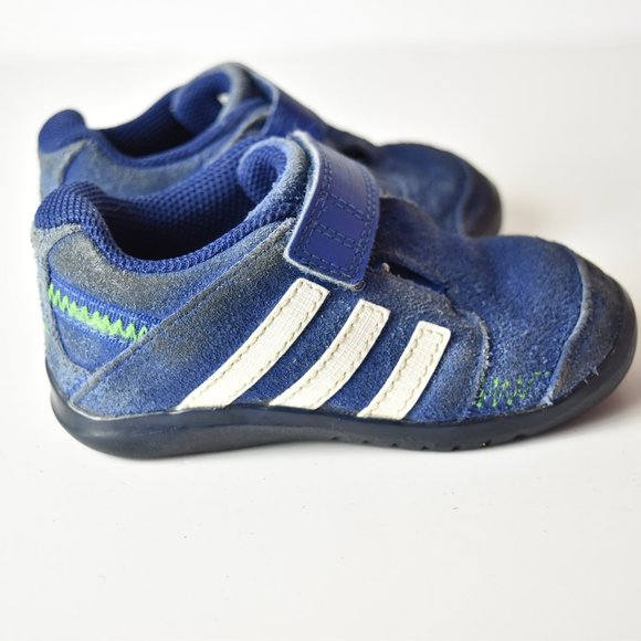 Blue adidas 3 stripe kicks - Picture 1 of 8